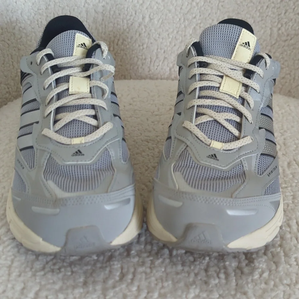 Adidas Spiritain 2000 Men's Gray Running Shoes